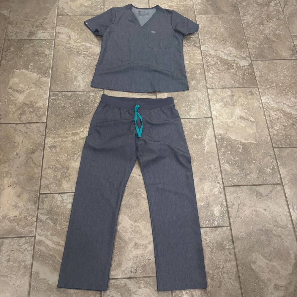 FIGS Women's Catarina Scrub Top L and High Waisted Livingston Basic Pants M